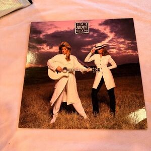 The Judds Vinyl Record - Heart of the Storm - Black and White